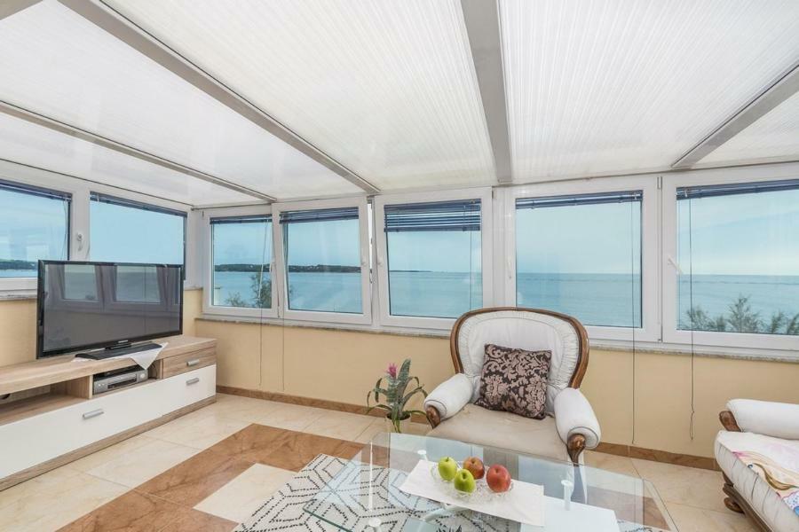 Apartment Lion Novigrad Istria Esterno foto