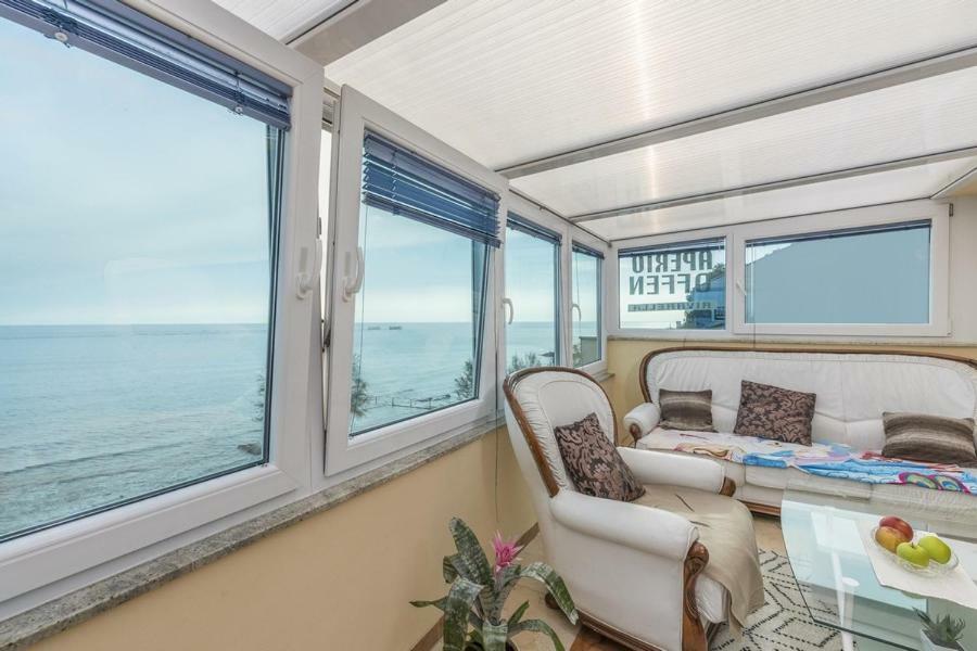 Apartment Lion Novigrad Istria Esterno foto